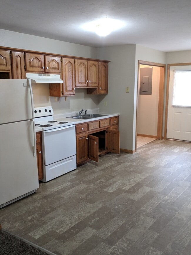 COMING SOON! 2 Bedroom, 1 Bathroom Duplex House House Rental in