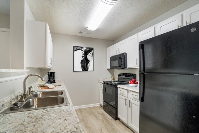 Building Photo - The Pointe at 731 Rental