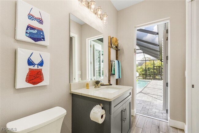 Photo - 1704 SW 17th Ave