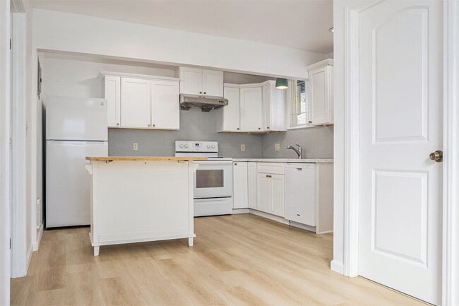 Photo - 765 Taylor Ave Unit 765 Taylor Ave #A - LU