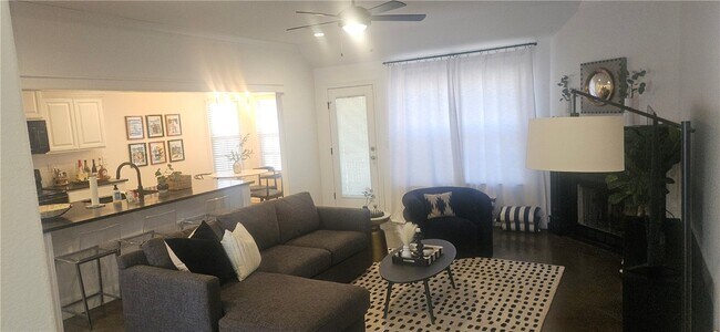 Photo - 1290 N Sang Ave