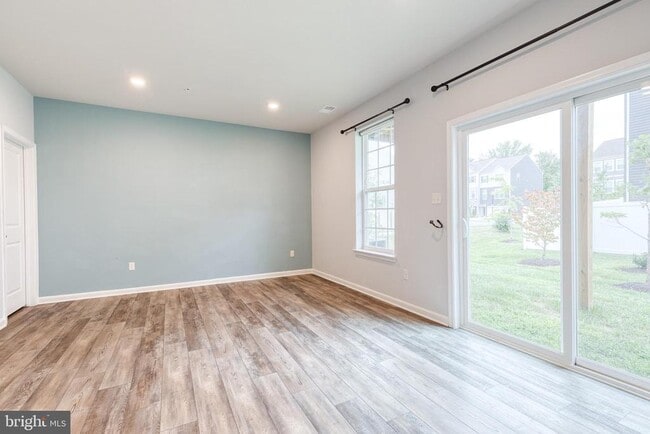 Photo - 2261 Kelston Pl