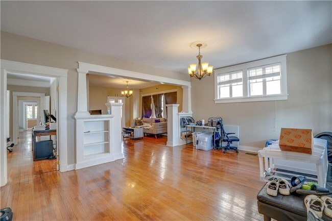Photo - 8010 S Claiborne Ave
