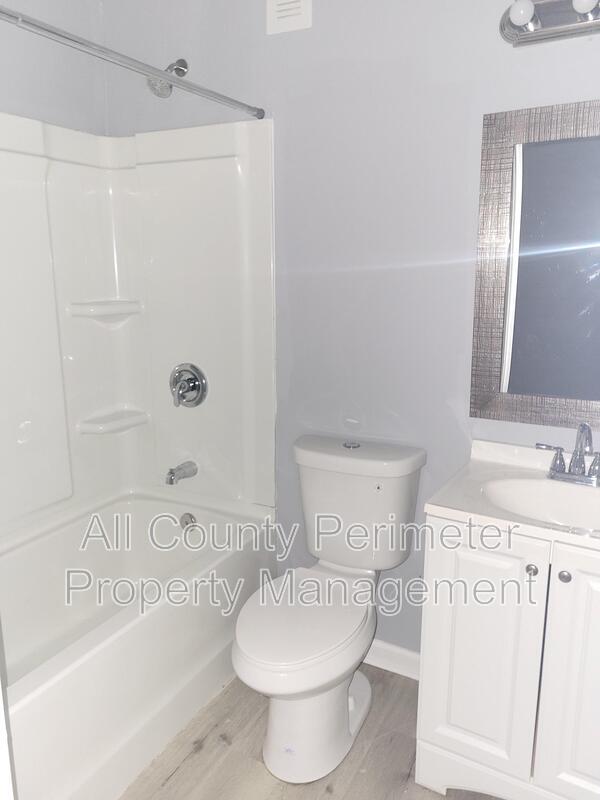 Photo - 2308 Lakewood Ave SW Unit D