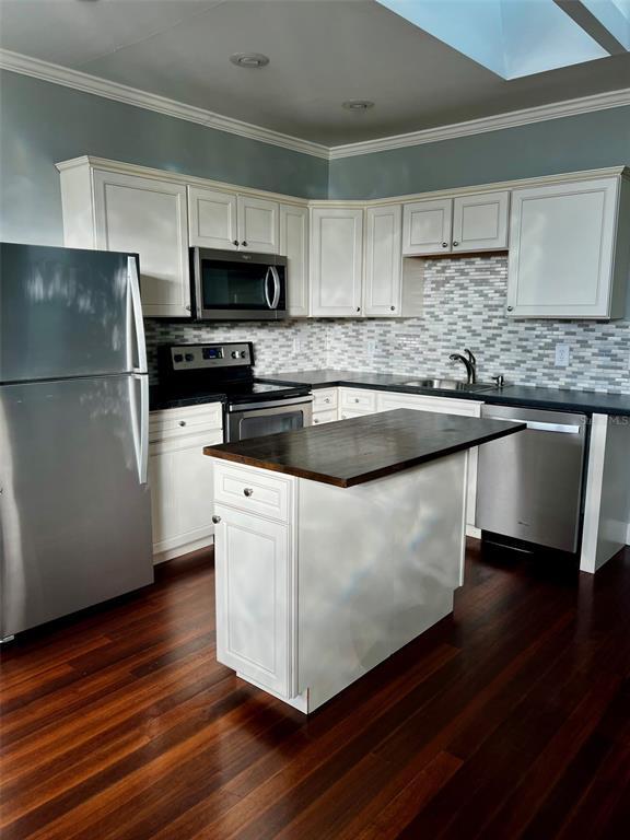 Photo - 118 N Eustis St Unidad 2