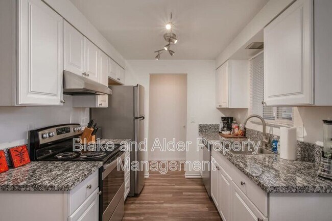 Photo - 5934 SW 30th Ave