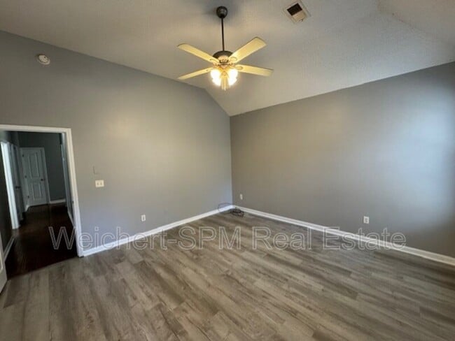 Photo - 4894 Indian Walk Ln