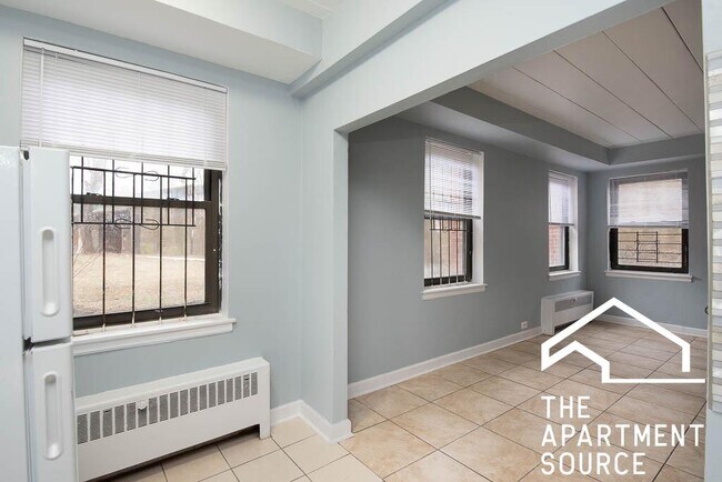Photo - 1360 W Touhy Ave Unit 109
