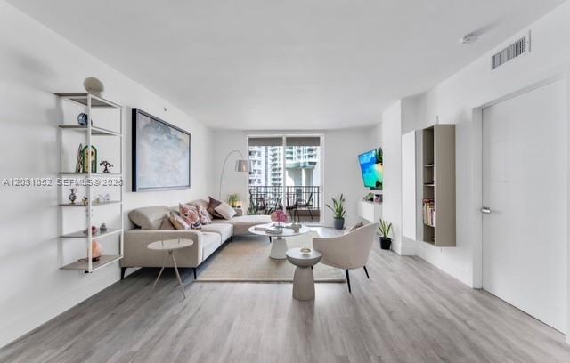 Photo - 701 Brickell Key Blvd Unidad 1506