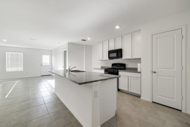 Photo - 1613 Vattier St