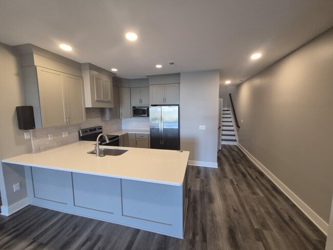 Photo - 344 Eastview Ct Rental