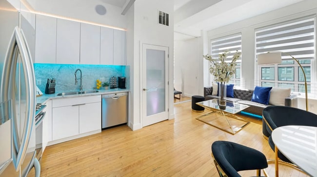 Building Photo - 127 4th St Rental