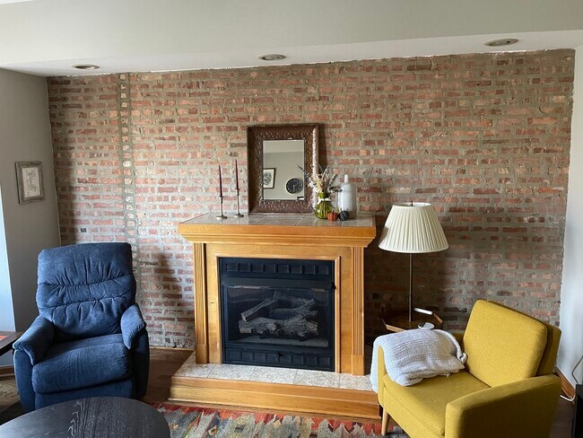 Photo - 2755 W Logan Blvd Unit 2