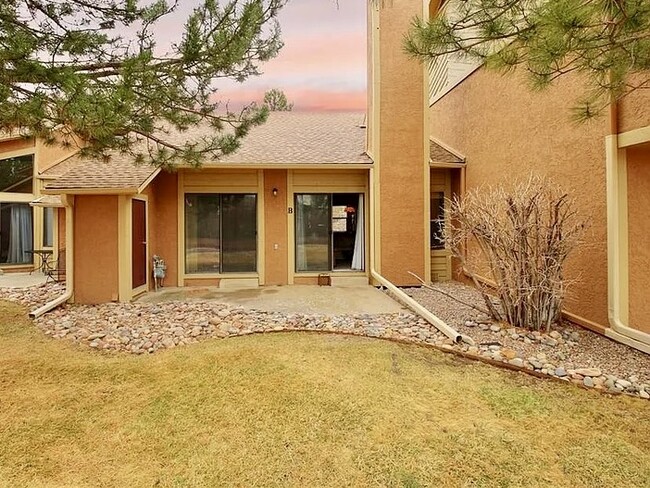 Building Photo - 440 Autumn Ridge Cir Unit B Rental