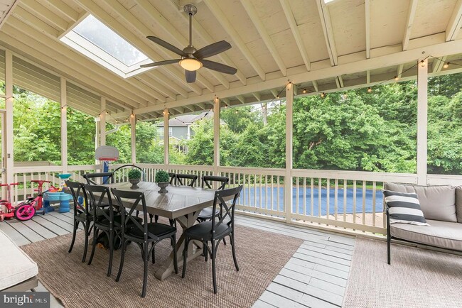 Photo - 9911 Barnsbury Ct