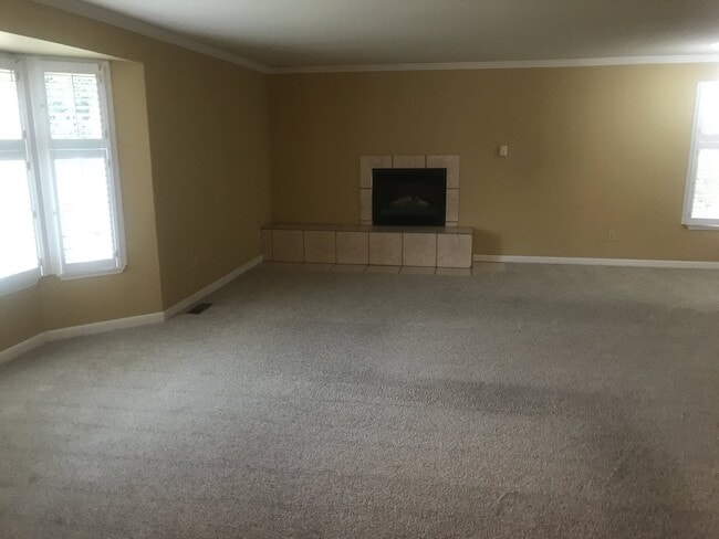 Photo - 20968 Travis Ln
