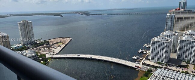 Photo - 495 Brickell Ave Unidad 4205