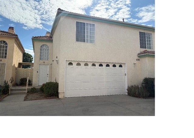 Building Photo - 9245 Woodman Ave