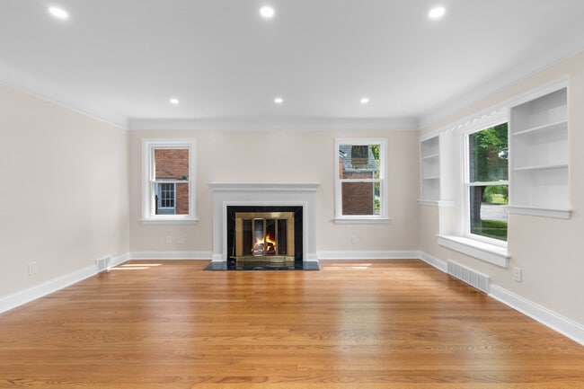 Photo - 1388 Vernier Rd
