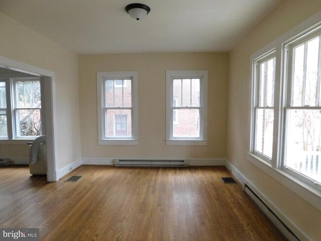 Photo - 614 National Ave