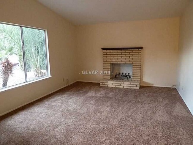 Photo - 650 Arrayo Way