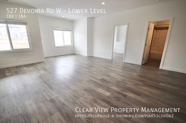 Photo - Bright and spacious suite located in the Crossings of west Lethbridge! ?Showings available NOW at...