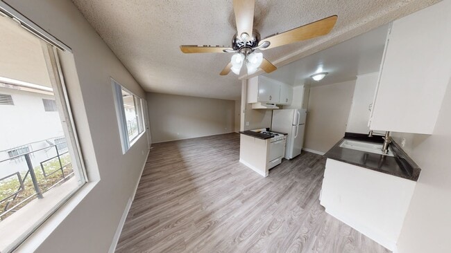 Photo - Venice Capri Apartments