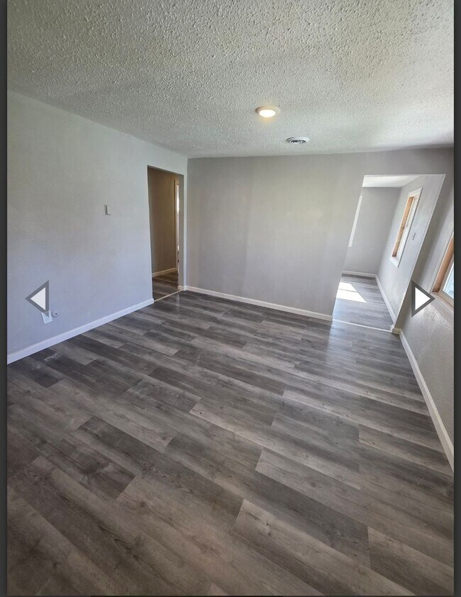 Photo - 107 Grundy St Unit 2