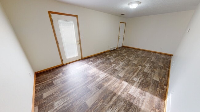 Photo - 2 BEDROOM TOWN HOME IN TEA, ATTACHED GARAGE, CLOSE TO AREA SCHOOLS Unit 306 Scott Place