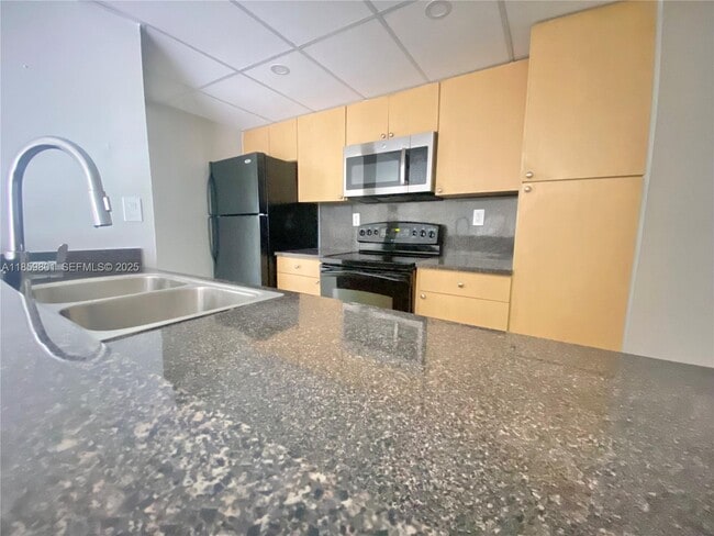 Photo - 7125 NW 186th St Unit B304