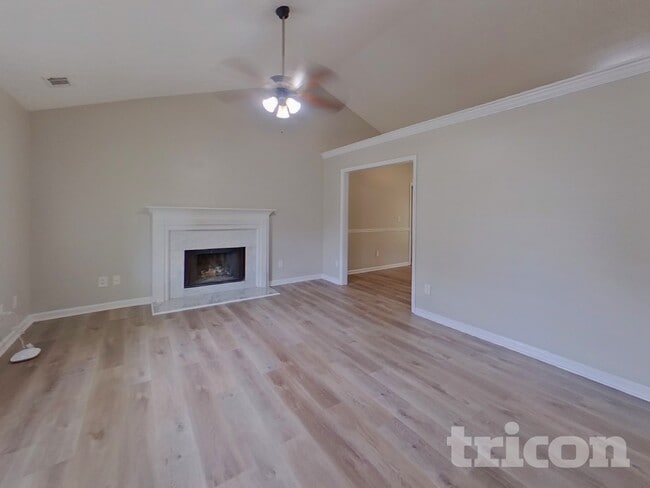 Photo - 170 Oak Hill Dr