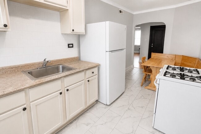 Photo - 1208 S 57th Ave
