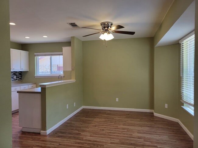 Photo - 3BD/2BA Home close to shopping and Ft. Hood in Harker Heights!