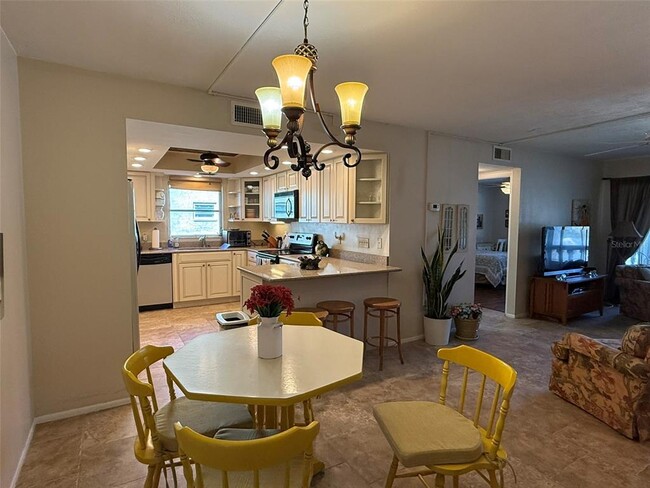 Photo - 1250 S Pinellas Ave Unidad 802