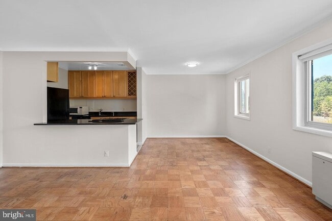 Photo - 4570 MacArthur Blvd NW Unit 107