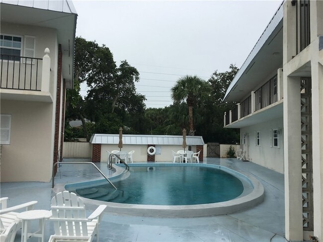 Photo - 900 Jasmine Ln Unit 102A