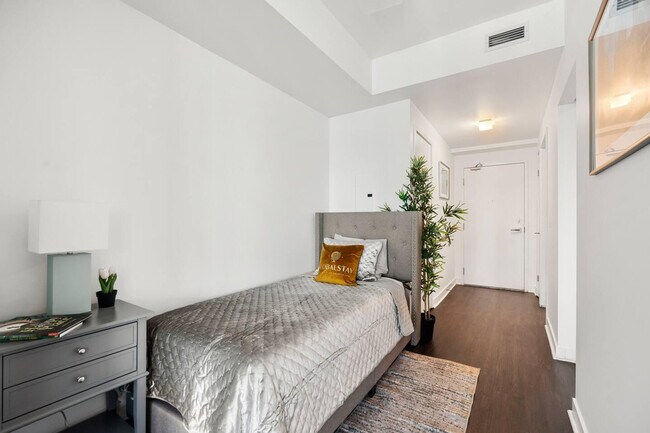 Photo - 65 Bremner Blvd Unit ID1037089P