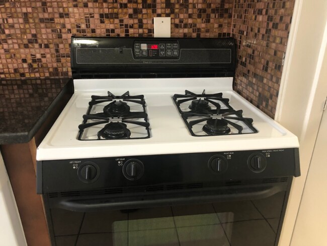 Photo - 7 Laidlaw Ave Unidad 45