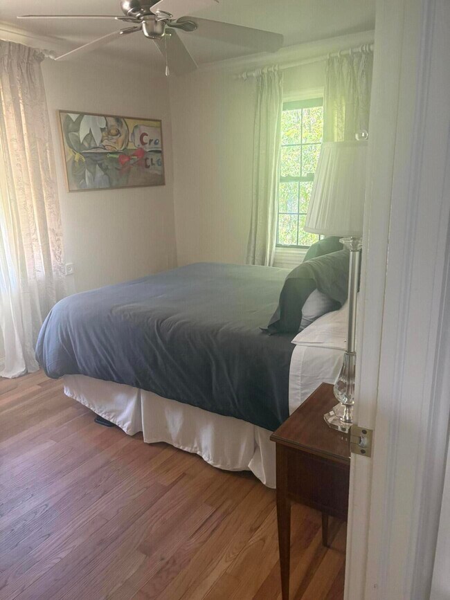 Photo - 240 Almeria Rd
