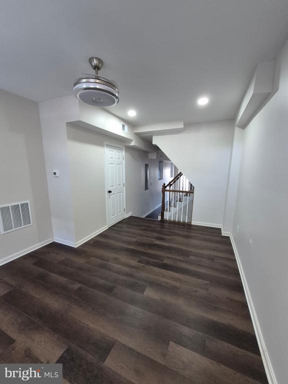 Building Photo - 2015 E Fairmount Ave Rental