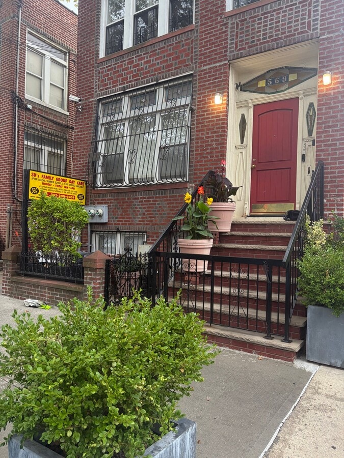 Photo - 569 Vermont St Unit 2