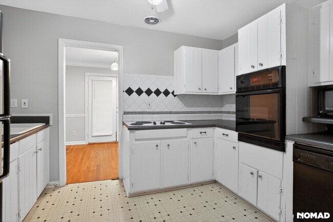 Photo - 2644 Pineland Ave