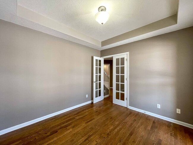 Building Photo - Spacious Four-Bedroom in Candler Rental
