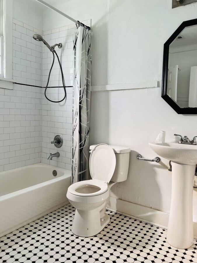 Photo - fjp1108-1112 Unit 1110 N MIro