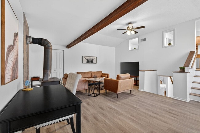 Photo - 453 Chamberlin Dr Unit SI ID1472907P