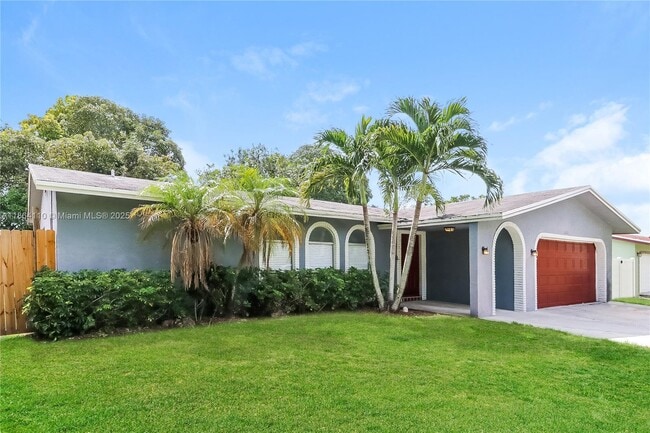 Photo - 628 SW 18th Ave