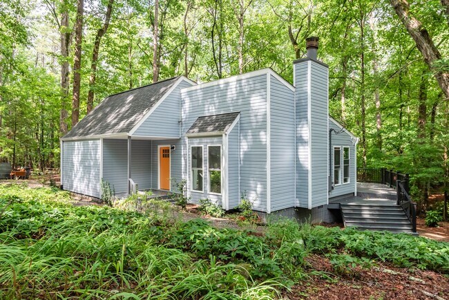 Chapel Hill Home Tucked In The Woods! - Chapel Hill Home Tucked In The Woods!