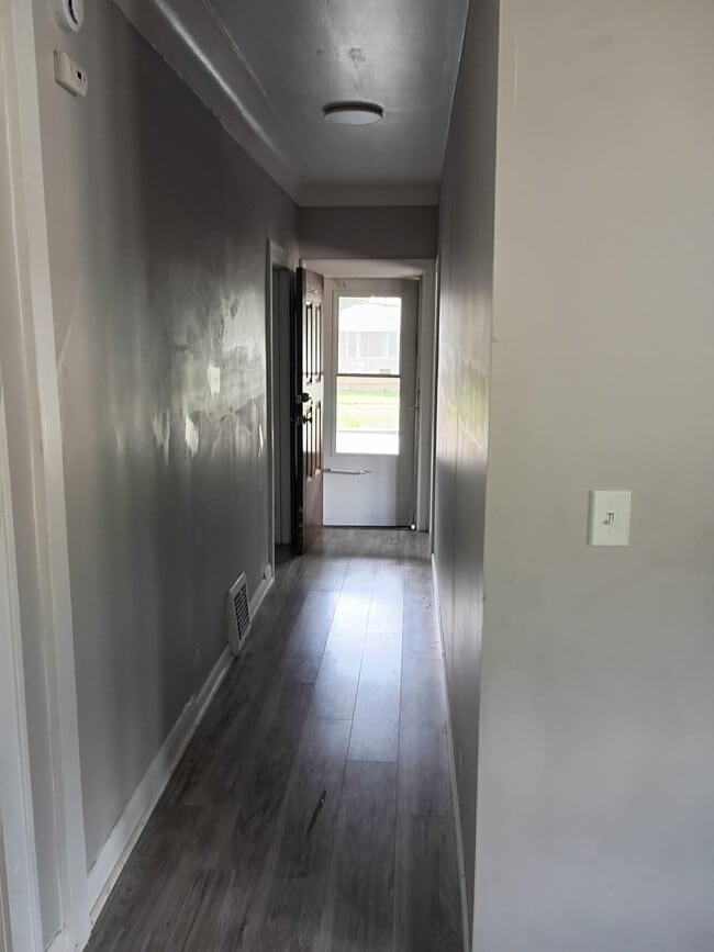 Photo - 3430 Maple St