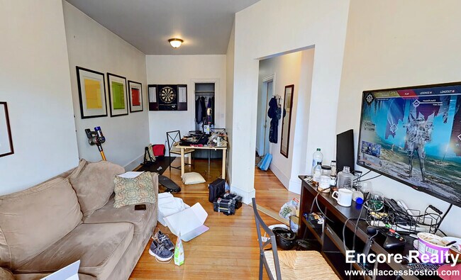 Photo - 53 Joy St Unit 4