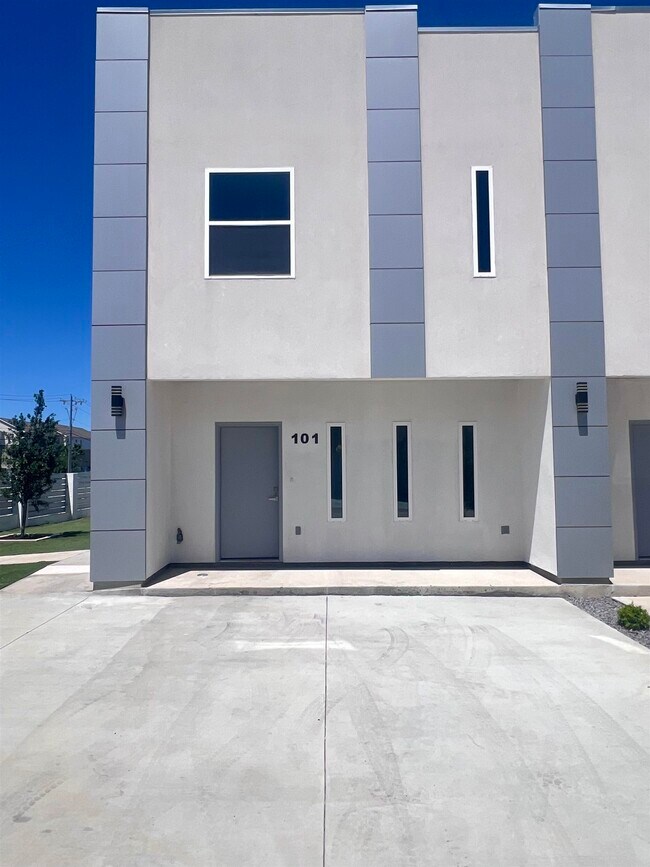 Photo - 1011 Emerald Valley Dr Unit 101